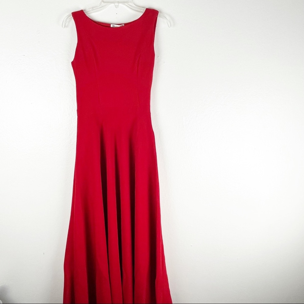 FAME ISTANBUL Red Fit And Flare Sleeveless Pleated Maxi Dress, Size Small